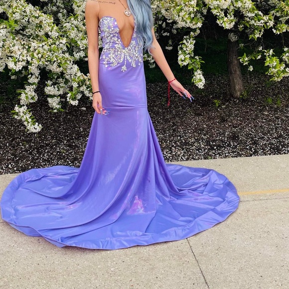 PROM DRESS - Picture 3 of 3